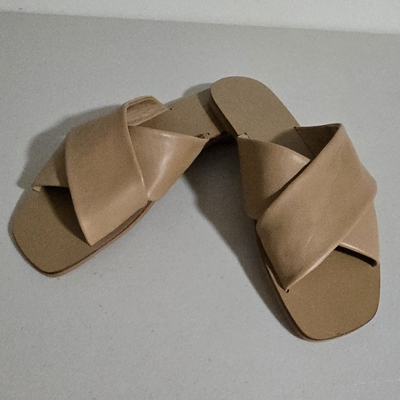Everlane The Day Crossover Butter Soft Leather Comfort Sandal Size 11 - Picture 2 of 7